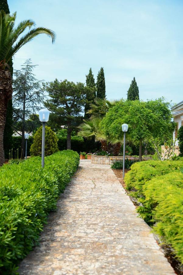 Villa La Civetta Rodonisa à Conversano Extérieur photo